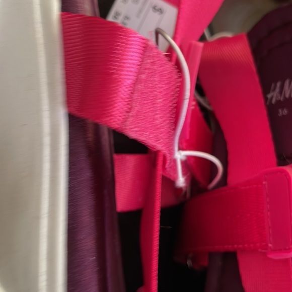 H&M sandals (sz 5.5) - Picture 10 of 10